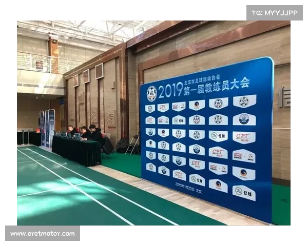 如何成为一名成功的足球教练提升战术水平与团队管理的实践心得分享